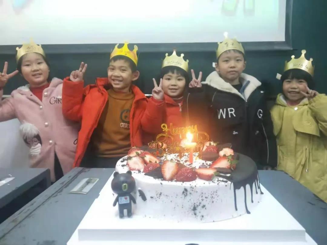 生日會(huì)1.jpg